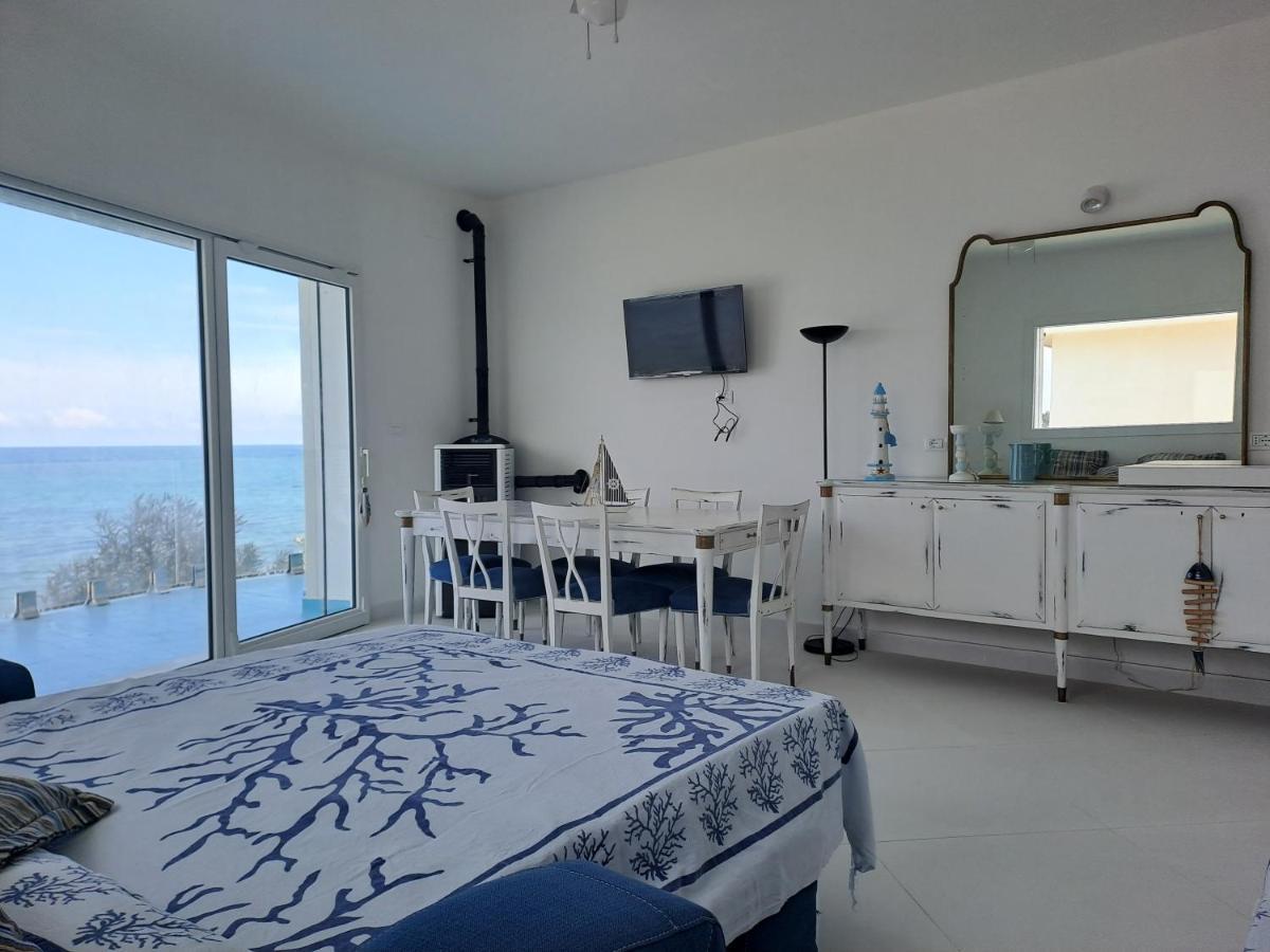 Blue Life, Sea-Luxury Rooms On The Beach Between Palermo And Cefalu' Casteldaccia Exterior photo